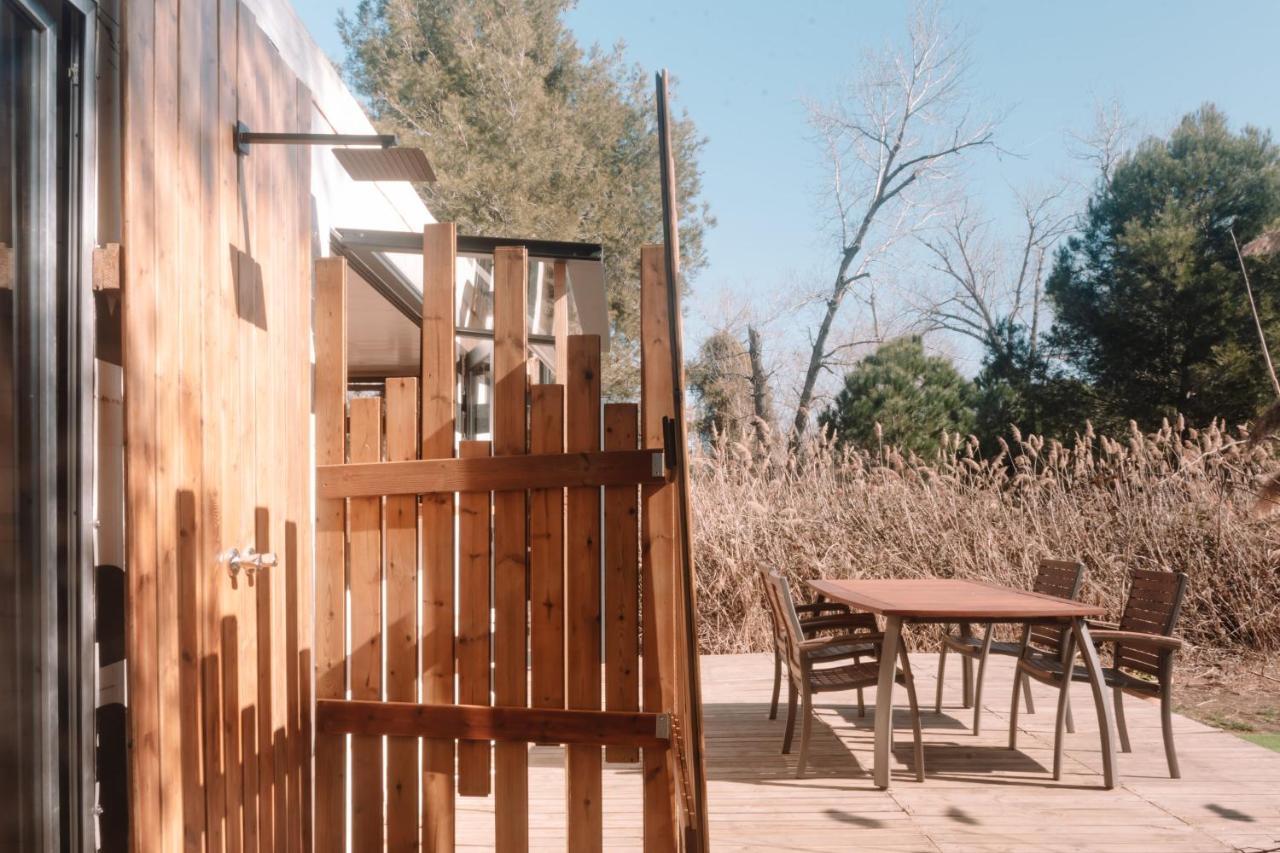 Cooltainer Retreat: Sustainable Coastal Forest Tiny House Near Barcelona Castelldefels Exterior foto